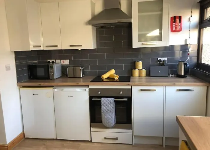 Cheerful 3 Bedroom Townhouse