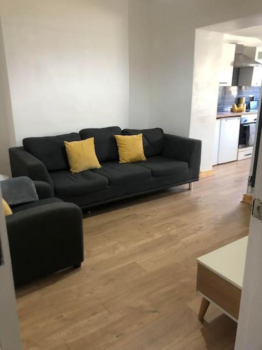 Cheerful 3 Bedroom Townhouse Holiday home